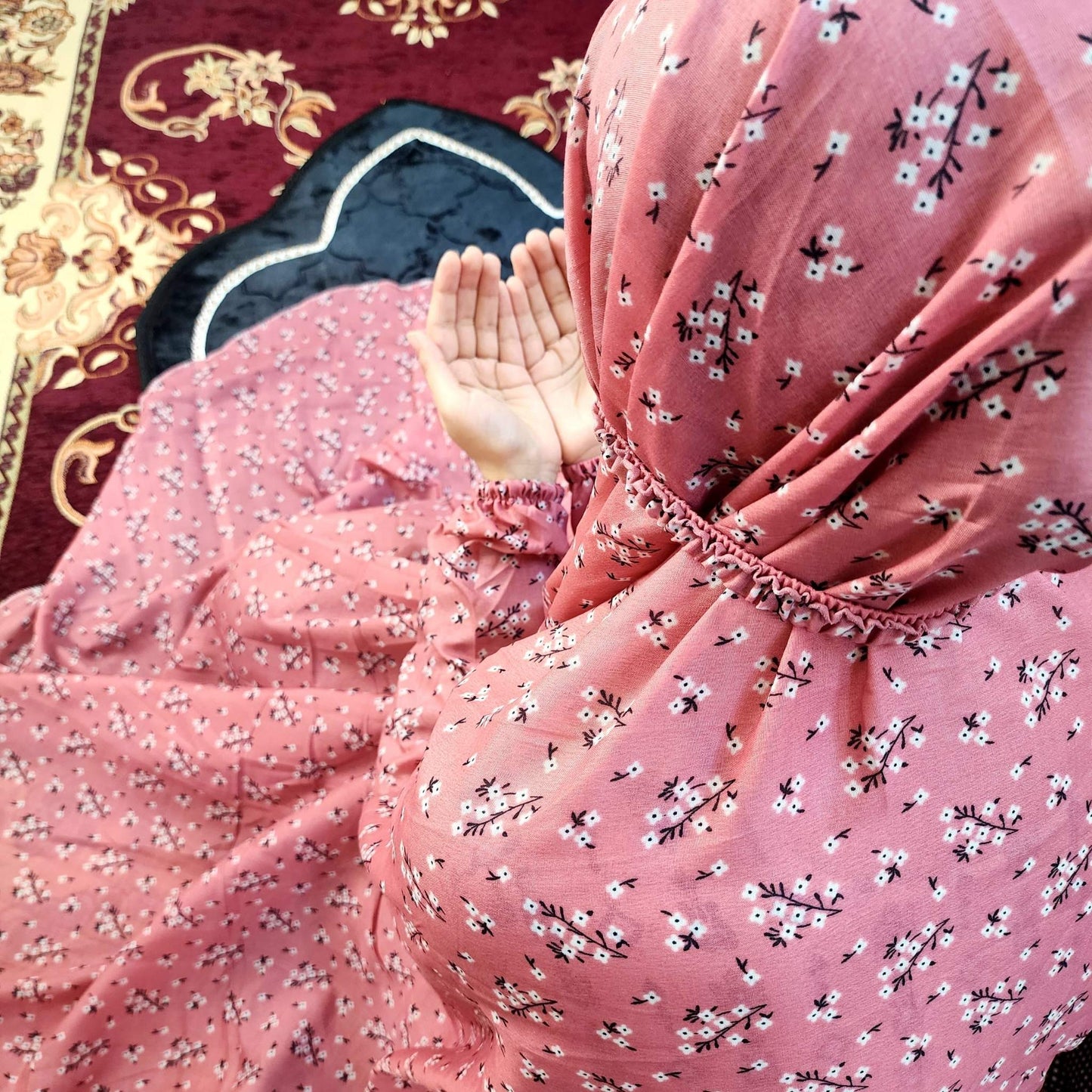 Printed Namaz Chadar with Sleeves and Niqab - 004