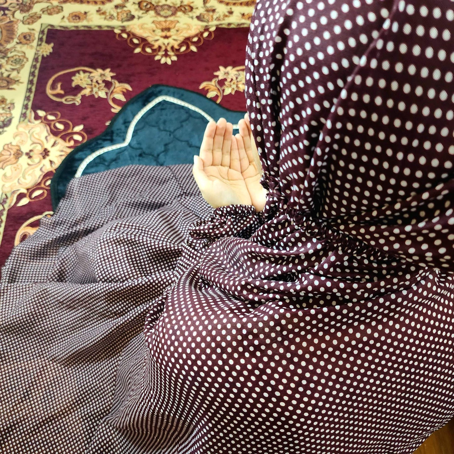 Printed Namaz Chadar with sleeves and Niqab - 006