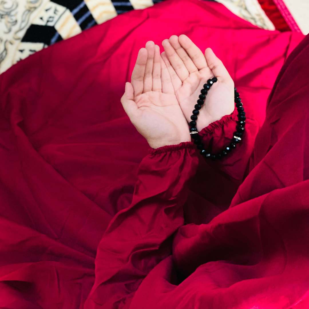 Plain Namaz Chadar with sleeves and Niqab - Maroon